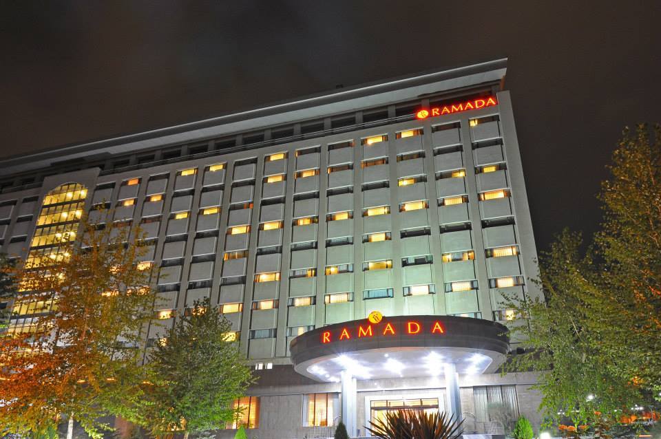 Ramada By Wyndham Tashkent Hotel Esterno foto